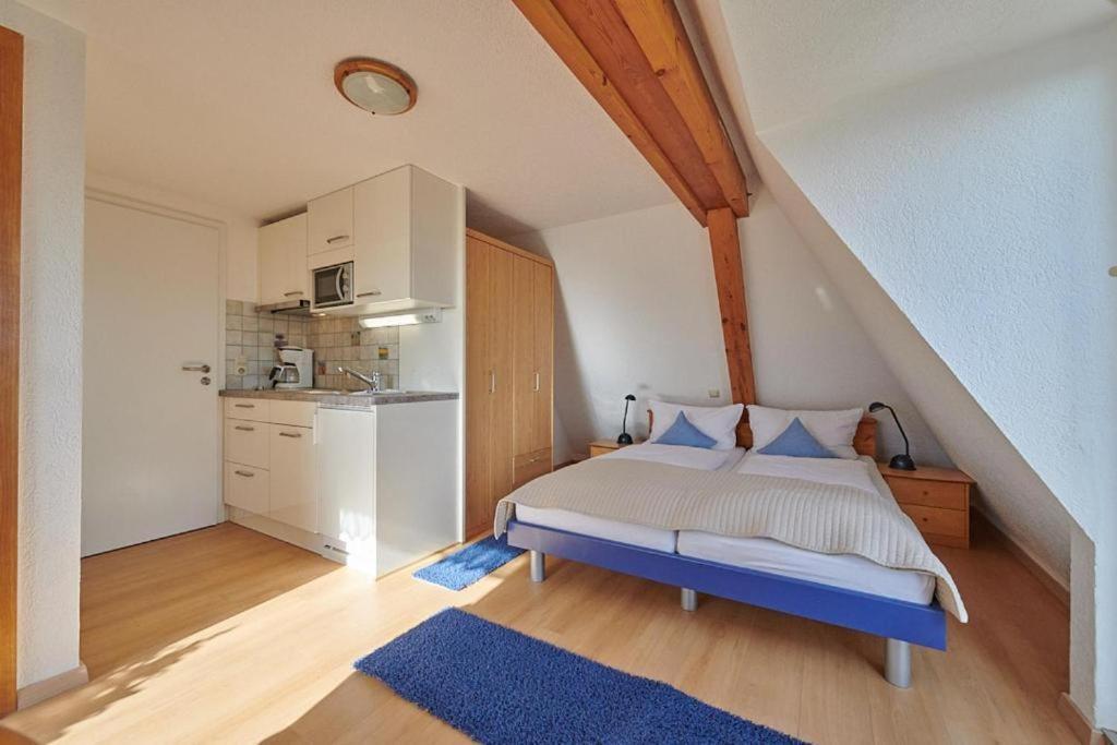 Gaestehaus Schiff Мерсбург Номер фото